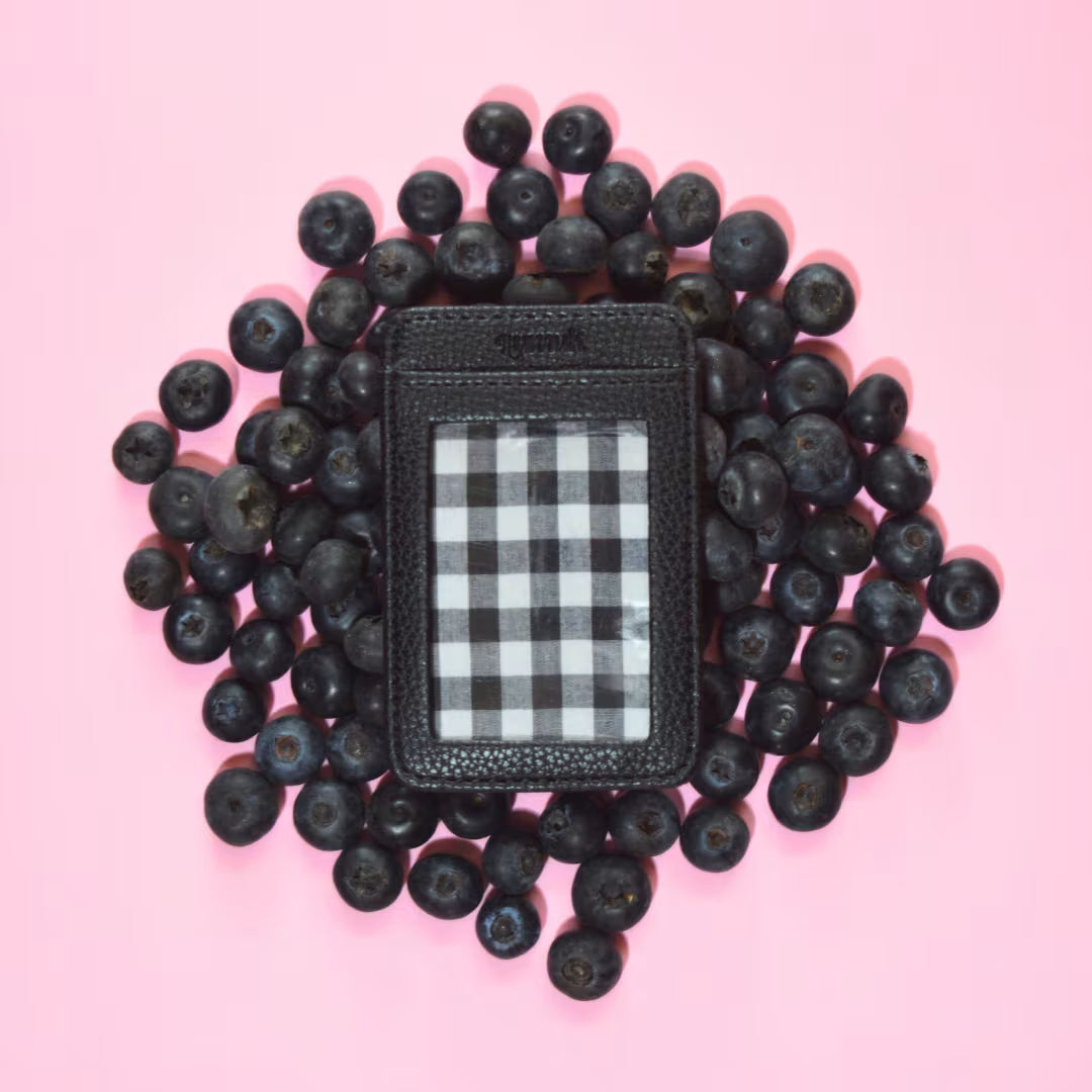 Bubblegum Pic Pocket | Phone card holder